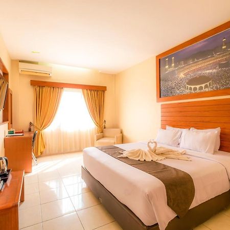 Colomadu Assalaam Syariah Hotel Solo מראה חיצוני תמונה
