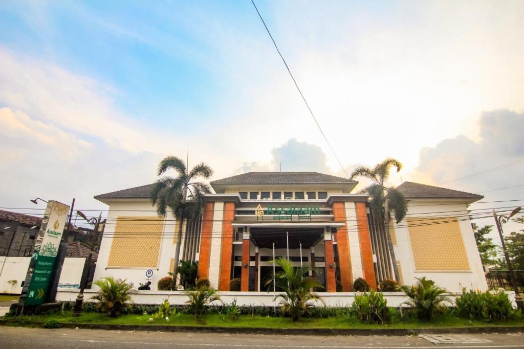 Colomadu Assalaam Syariah Hotel Solo מראה חיצוני תמונה