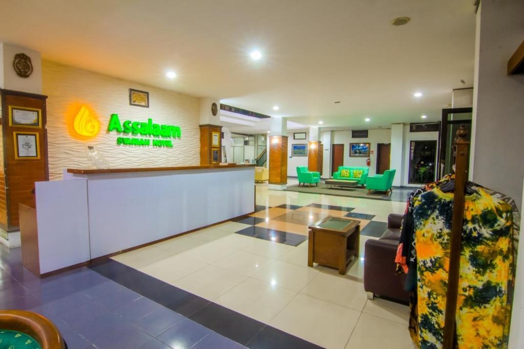 Colomadu Assalaam Syariah Hotel Solo מראה חיצוני תמונה