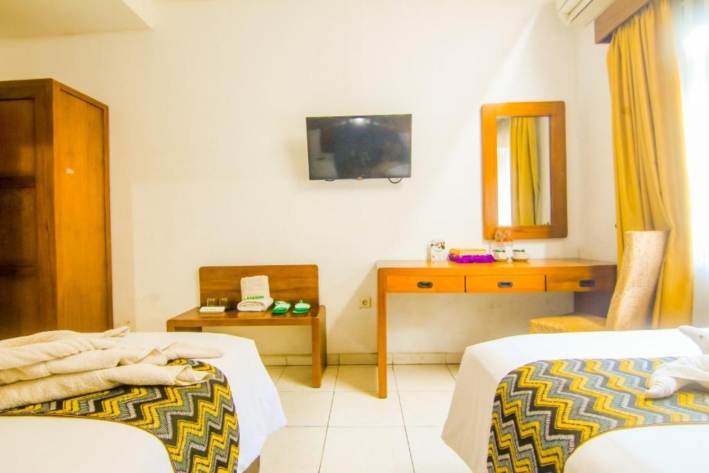 Colomadu Assalaam Syariah Hotel Solo מראה חיצוני תמונה
