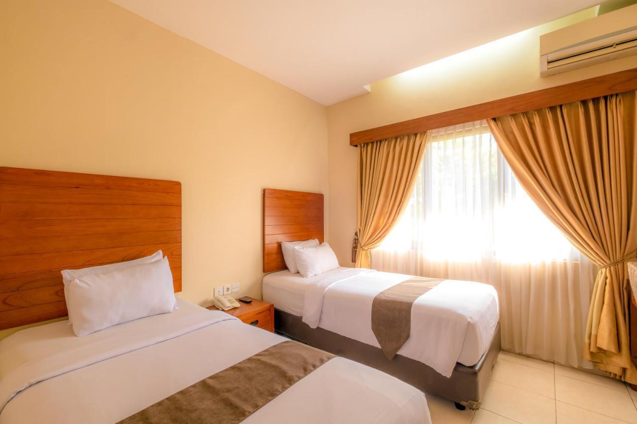 Colomadu Assalaam Syariah Hotel Solo מראה חיצוני תמונה