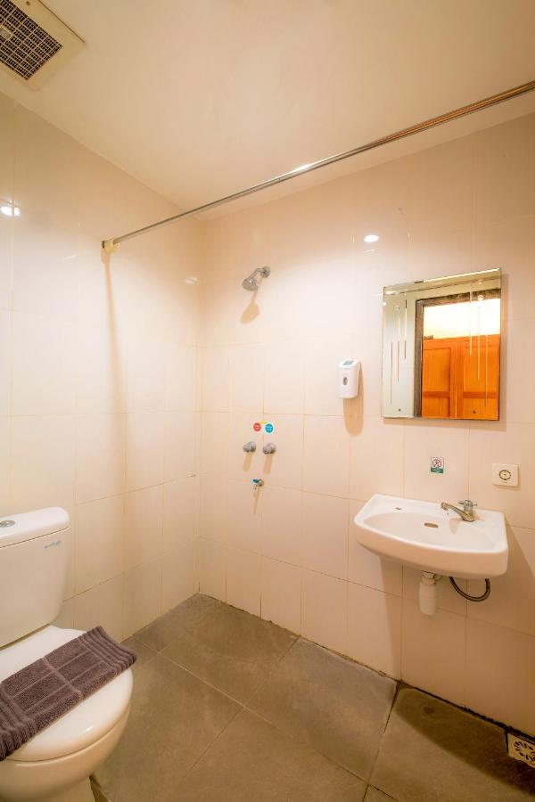 Colomadu Assalaam Syariah Hotel Solo מראה חיצוני תמונה